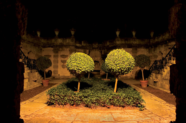 photography by Linda Rutenberg